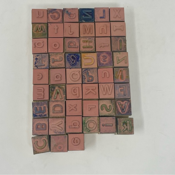 Several individual wooden stamps - Picture 5 of 6